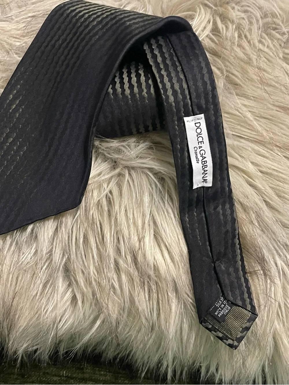 Dolce Gabana Carvatte 100%  silk necktie made in Italy